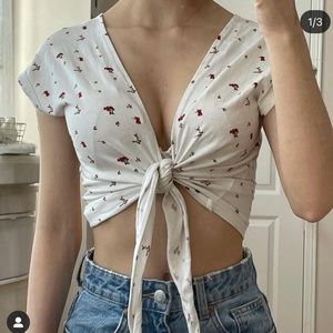 Aritzia Wilfred Adela front tie shirt XS